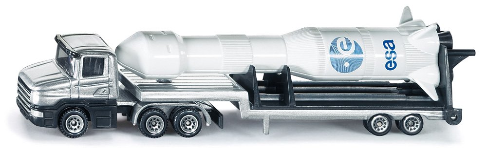 Camion surbaissé avec fusée
